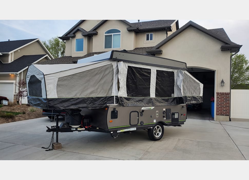 Pop-up Camper rentals in Layton