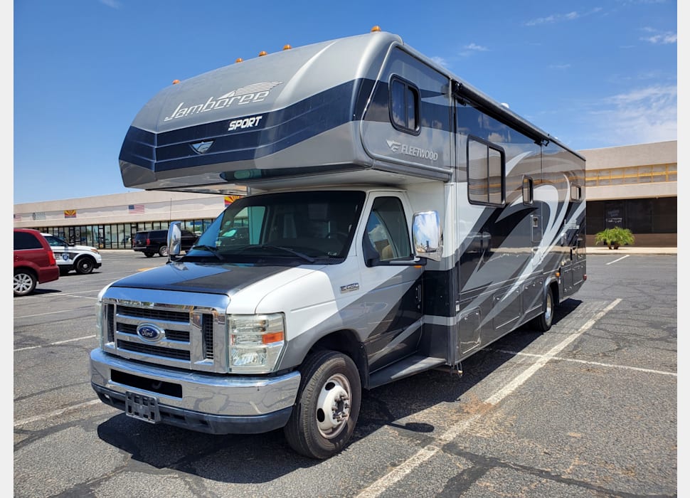 Class C Motor Home rentals in Imperial