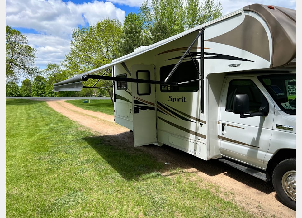Class C Motor Home rentals in Minneapolis