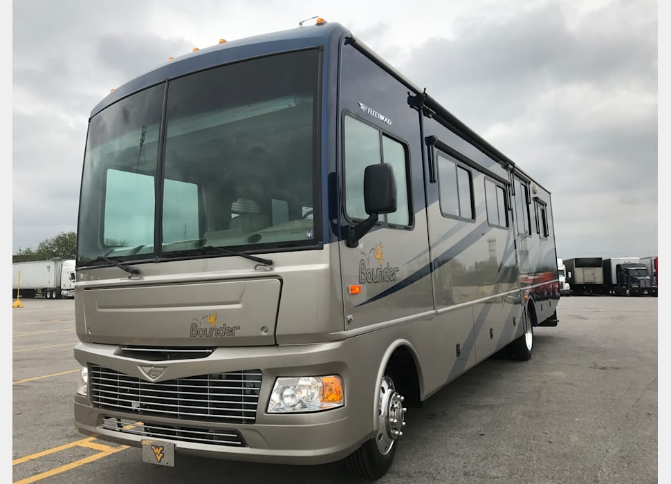 Class A Motor Home rentals in Crawley