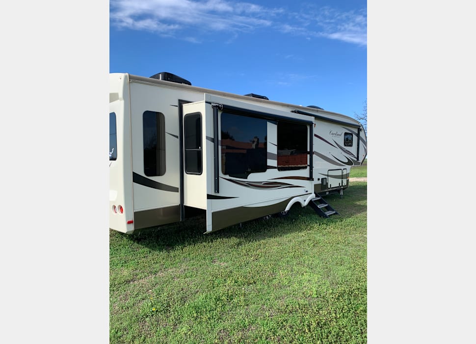 Fifth Wheel rentals in Montgomery