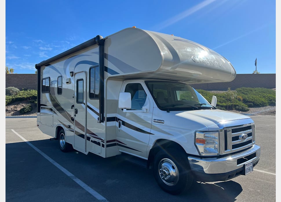 Class C Motor Home rentals in Temecula