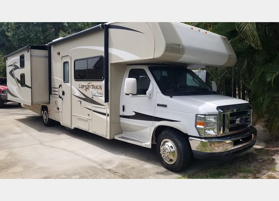Class C Motor Home rentals in Glen Allen