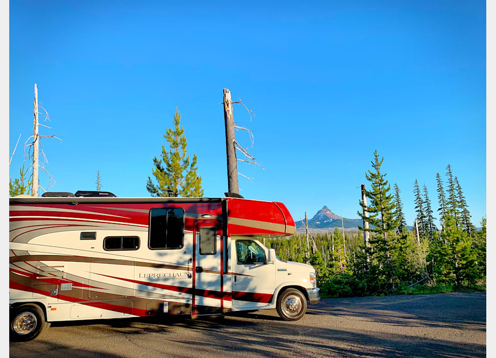Class C Motor Home rentals in Redmond