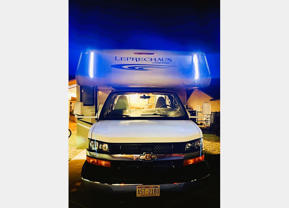 Class C Motor Home rentals in Los Angeles