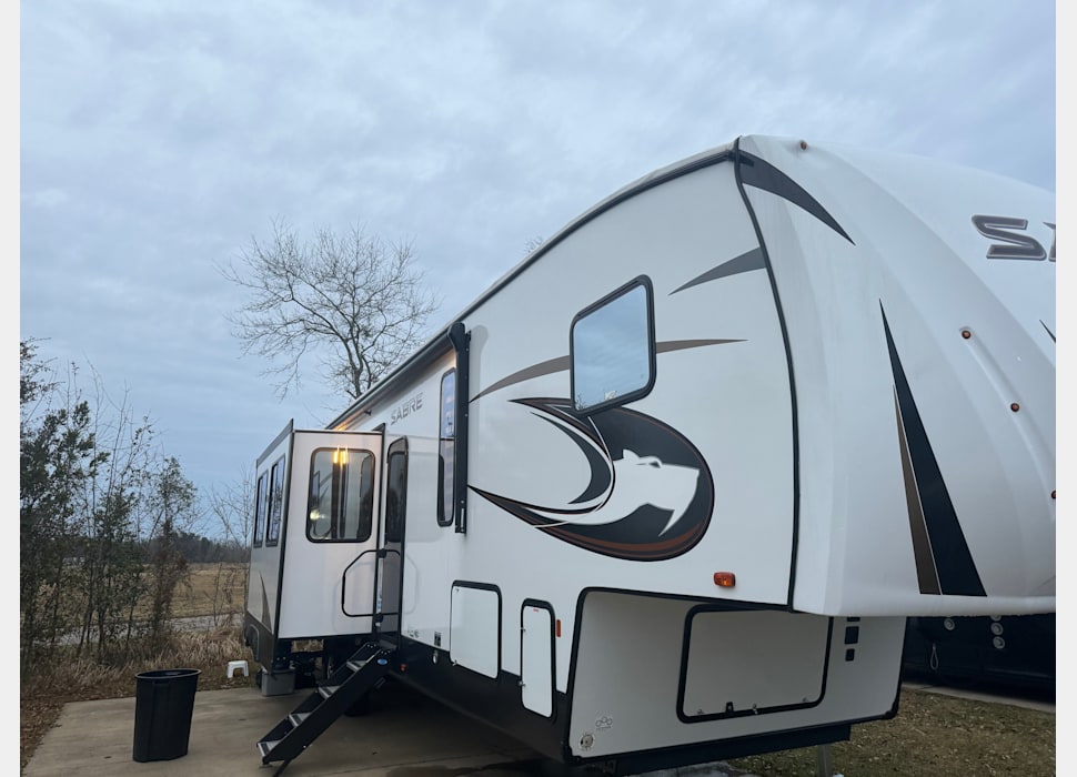 Fifth Wheel rentals in Mobile
