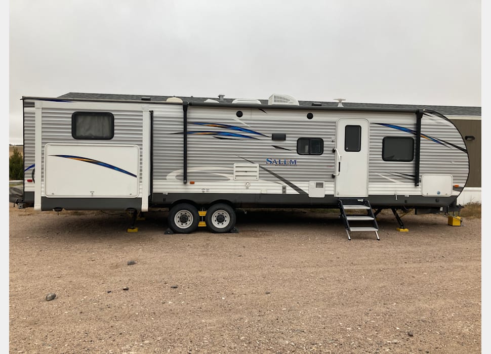 LewellenRV rentals