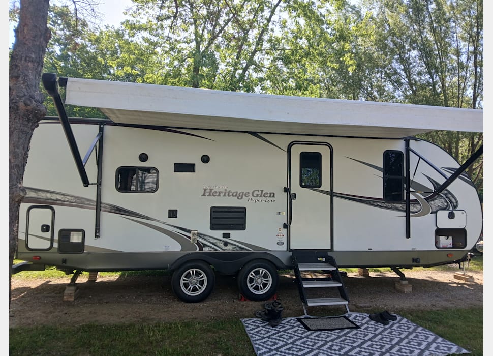 Travel Trailer rentals in Dorr