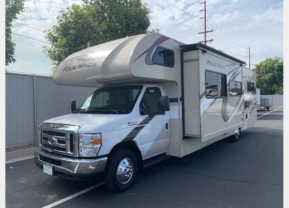 Class C Motor Home rentals in Santa Ana
