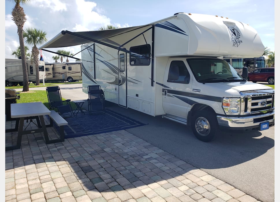 Class C Motor Home rentals in Margate