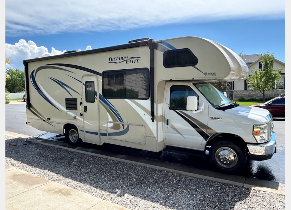 Class C Motor Home rentals in Nibley