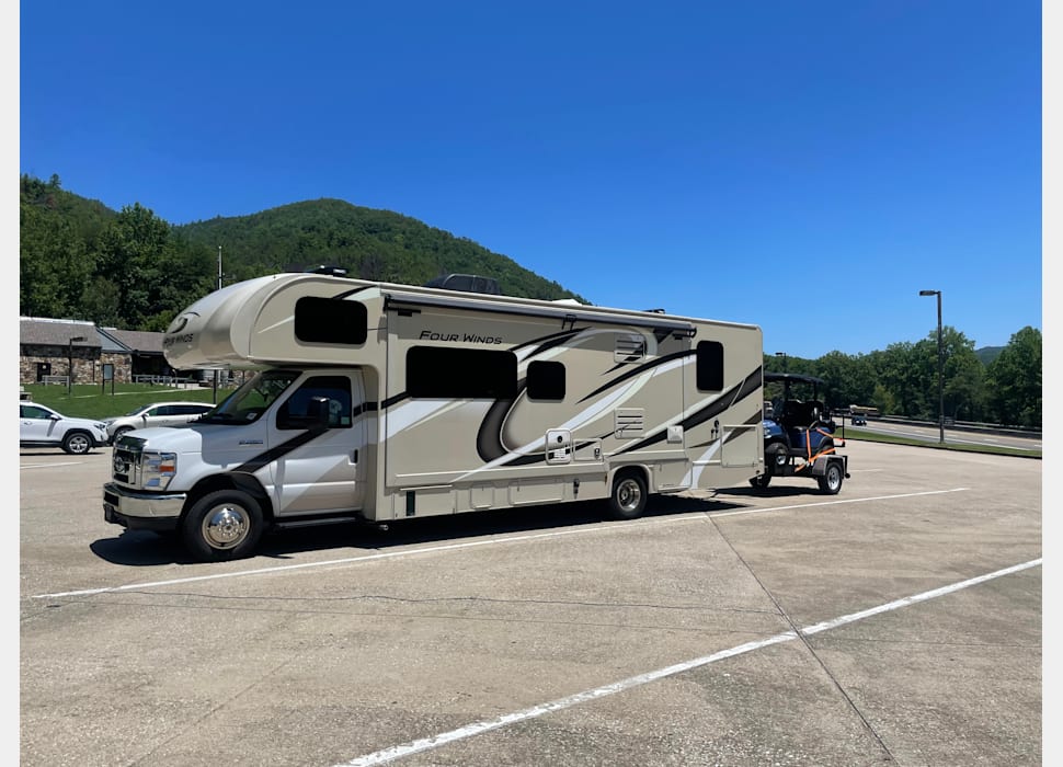 Class C Motor Home rentals in Royal Palm Beach