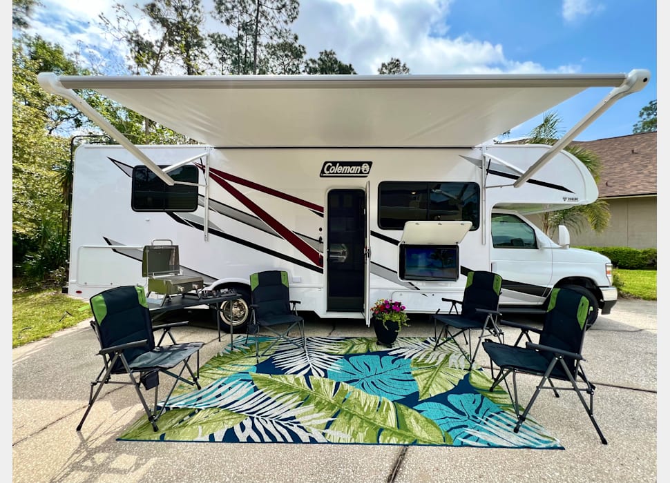 Class C Motor Home rentals in Middleburg