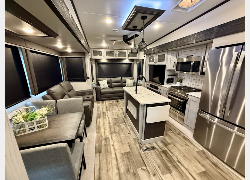 Fifth Wheel rentals in Mobile