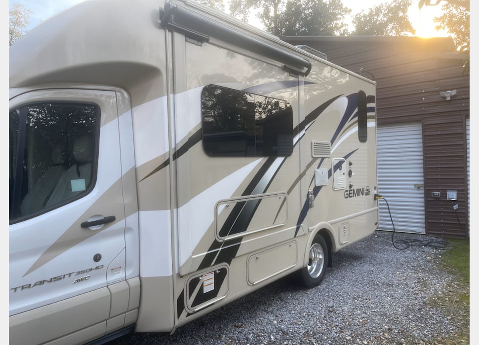 NicevilleRV rentals