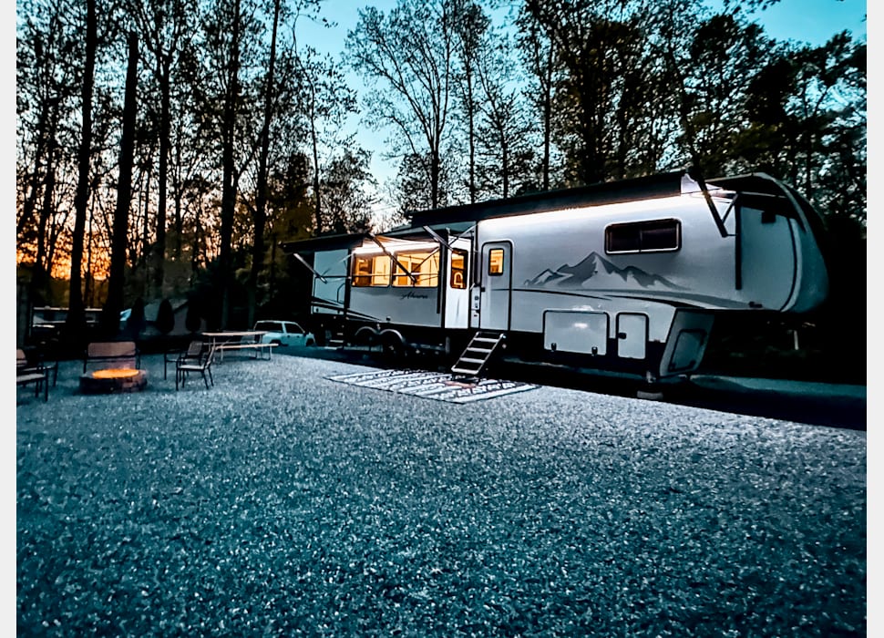 Fifth Wheel rentals in Blairstown