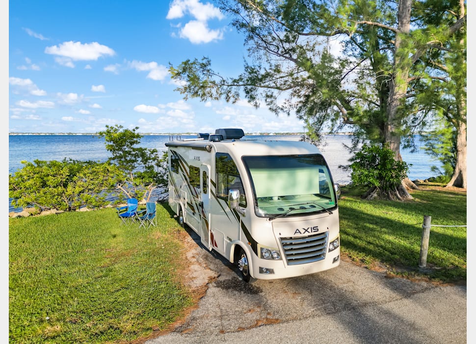 Class A Motor Home rentals in Bowling Green