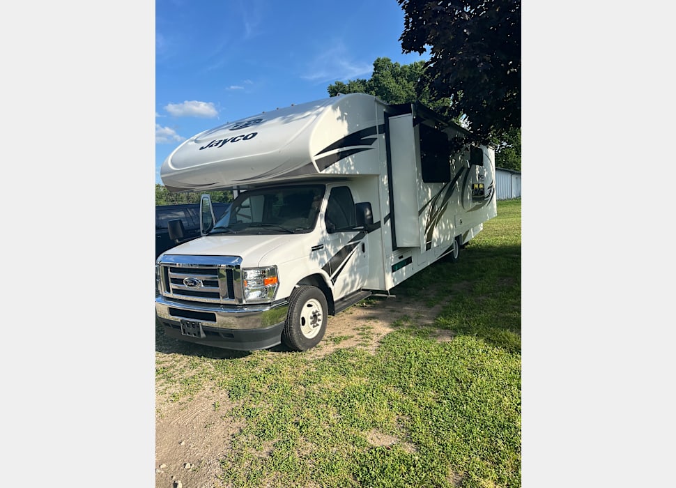 Class C Motor Home rentals in Goshen