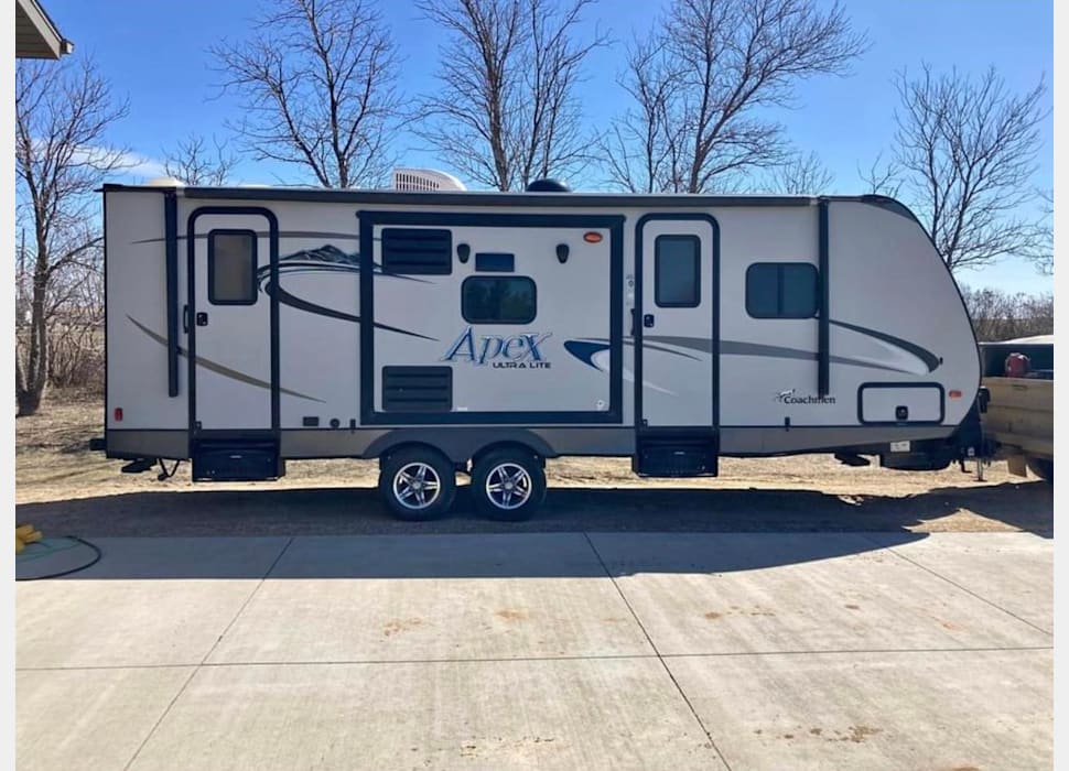 Travel Trailer rentals in Williston