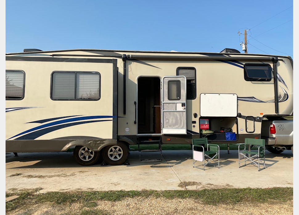 Fifth Wheel rentals in Seguin