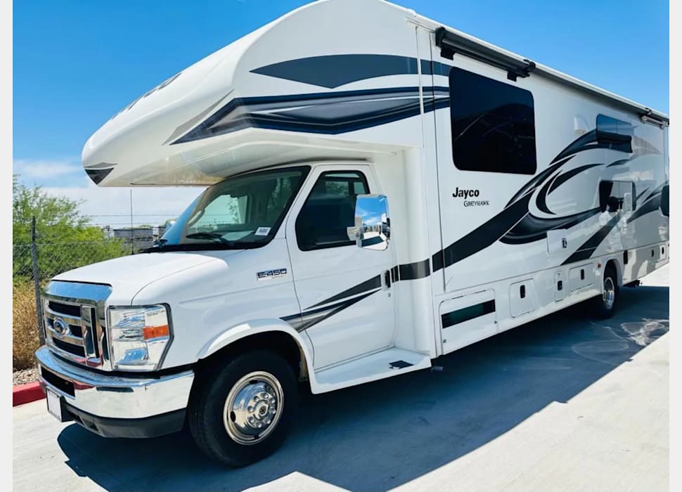 Class C Motor Home rentals in Austin