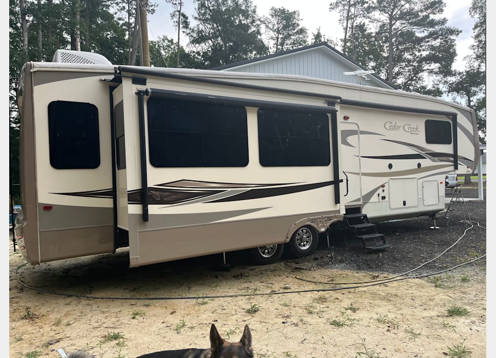 Fifth Wheel rentals in Middletown
