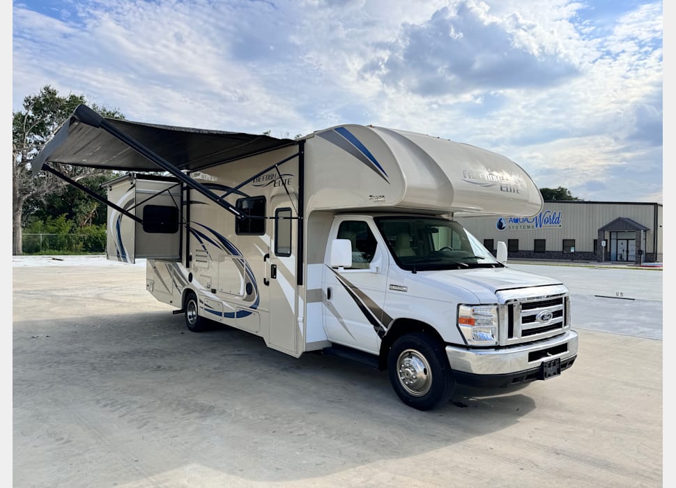Class C Motor Home rentals in Missouri City