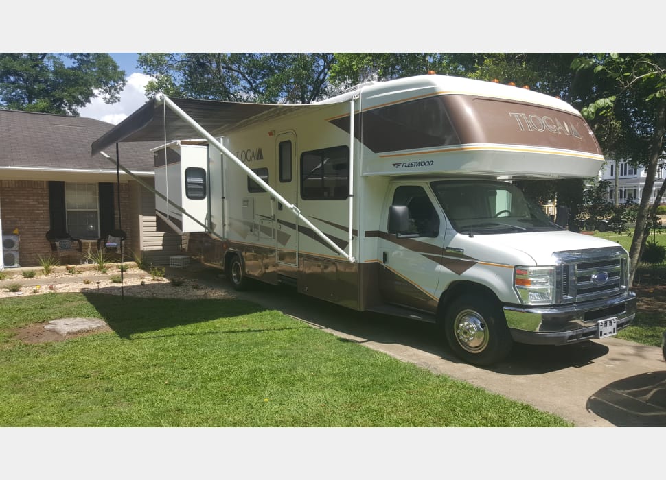 2009 Fleetwood Tioga 31m, RV Rental in Baconton, GA | RVshare.com How Much To Rent A Drivable Rv