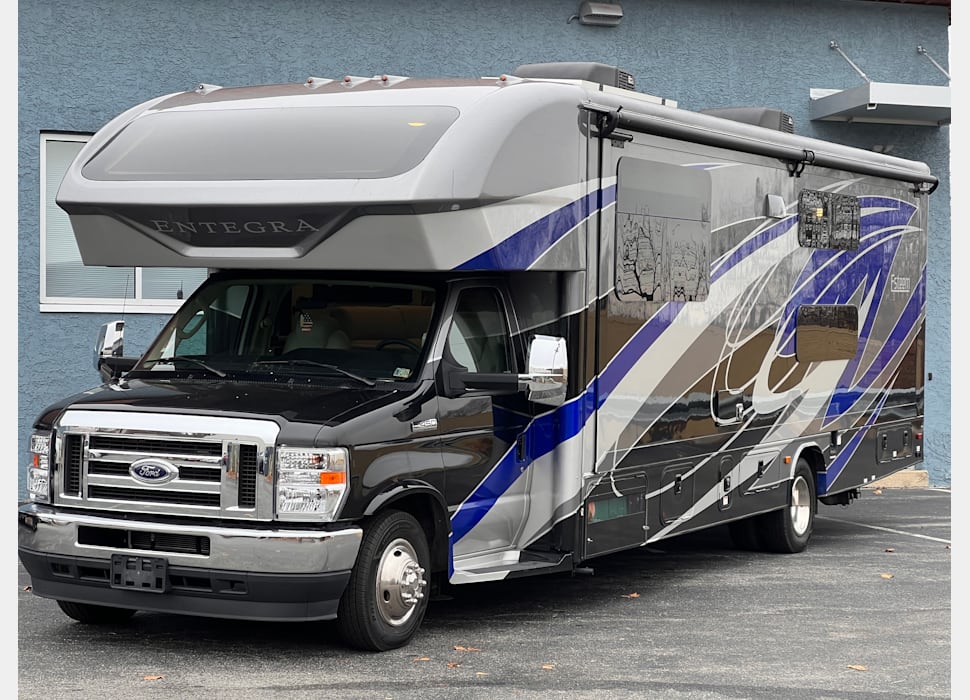 Class C Motor Home rentals in Pottstown