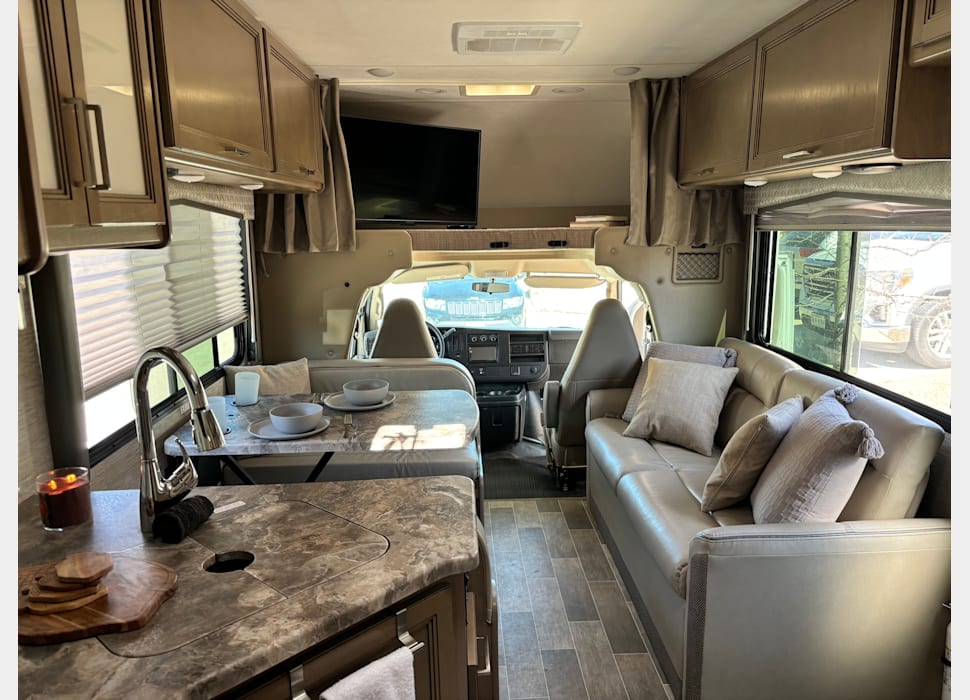 Class C Motor Home rentals in Garland