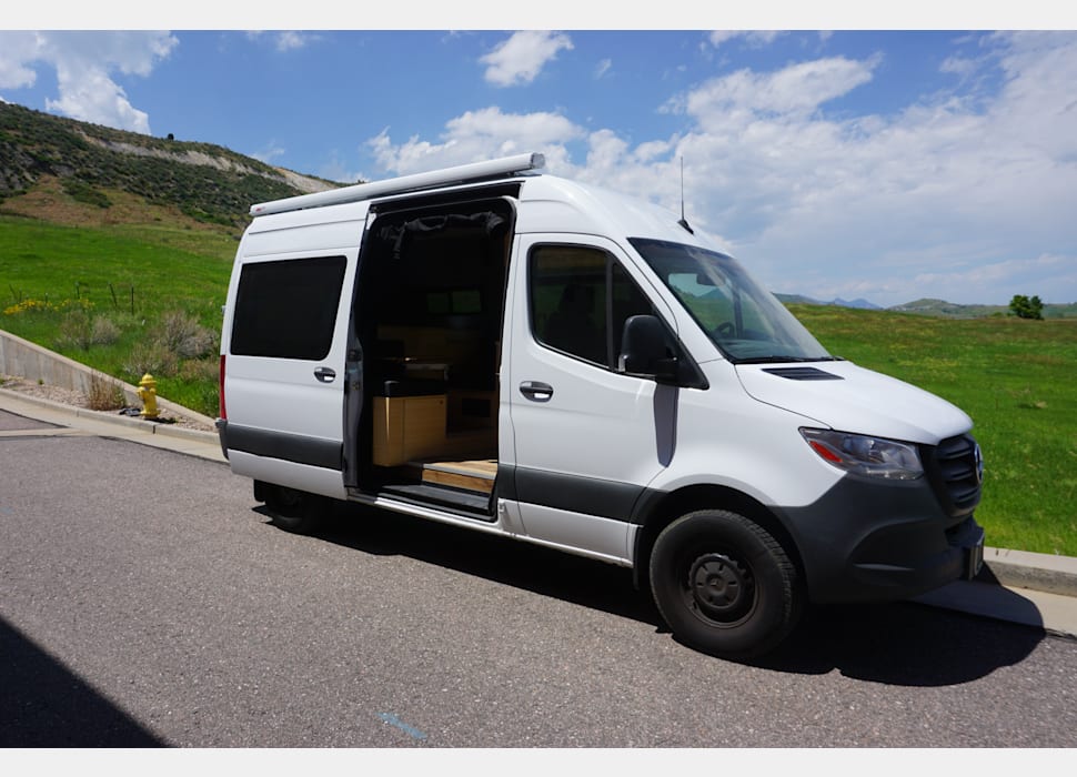 Class B Camping Van rentals in Loudon