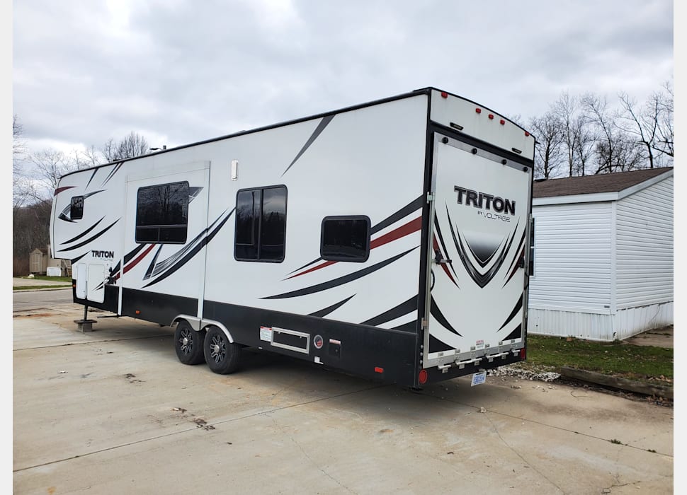 Fifth Wheel rentals in Grand Rapids