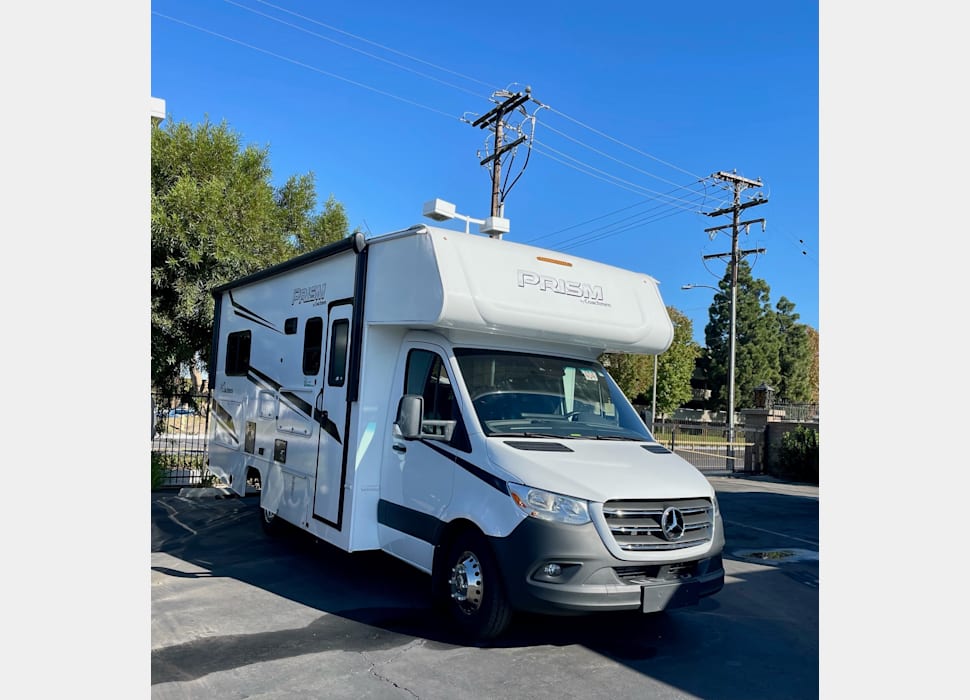 Class C Motor Home rentals in Redondo Beach