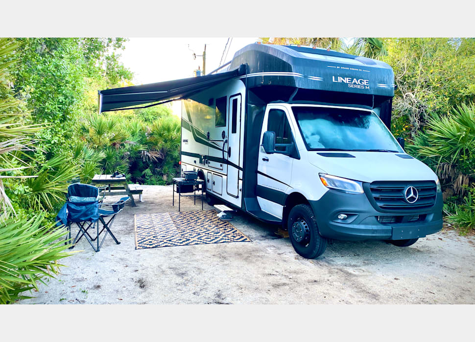 Class C Motor Home rentals in White Pigeon