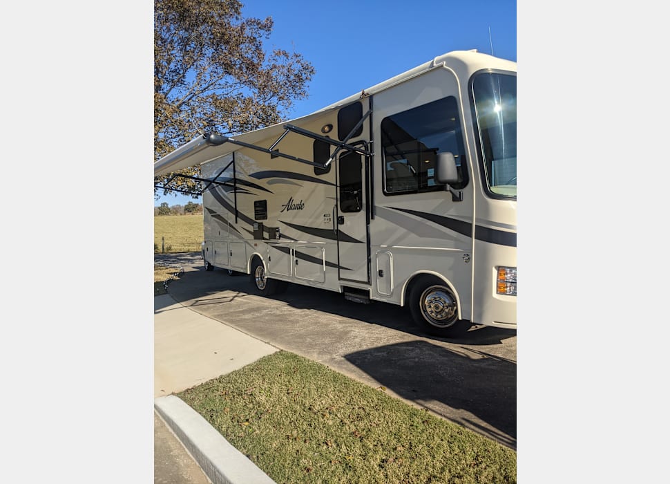 Class A Motor Home rentals in Rib Lake
