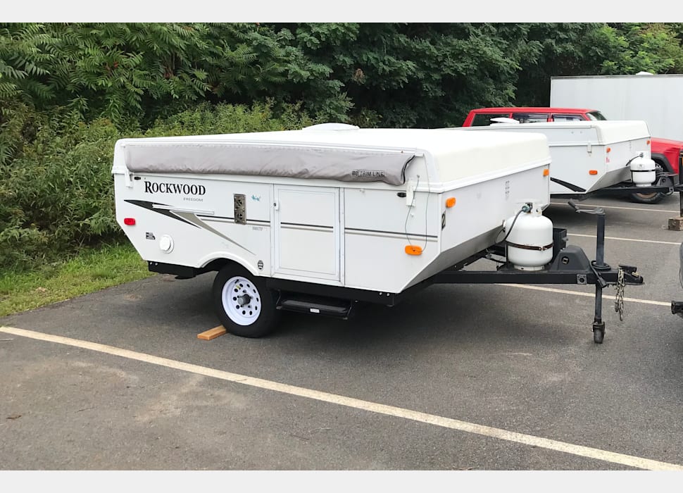 Pop-up Camper rentals in Rochester