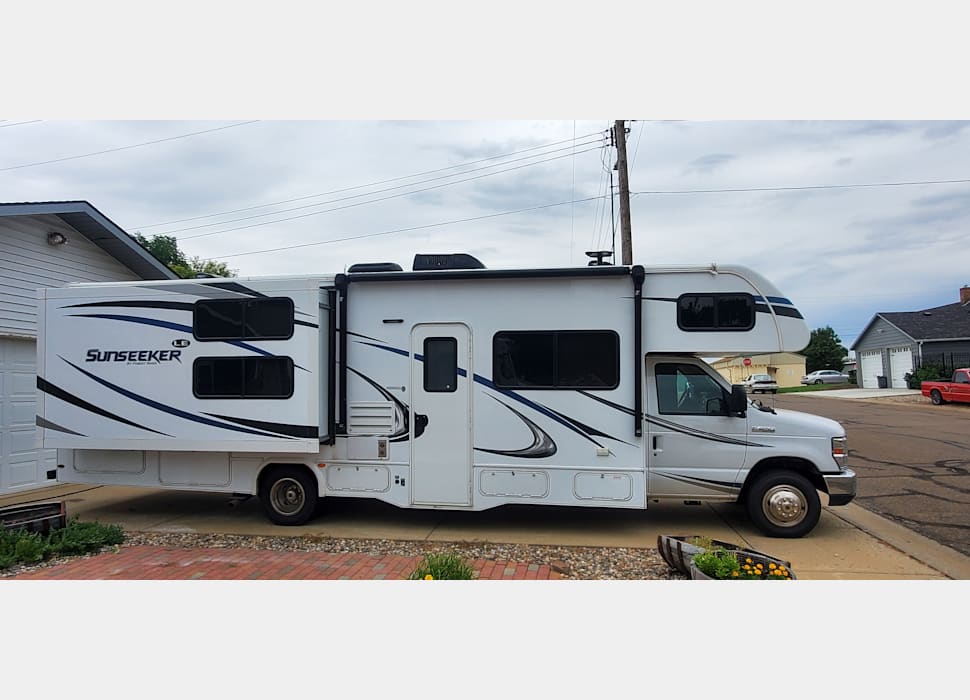 Class C Motor Home rentals in Williston