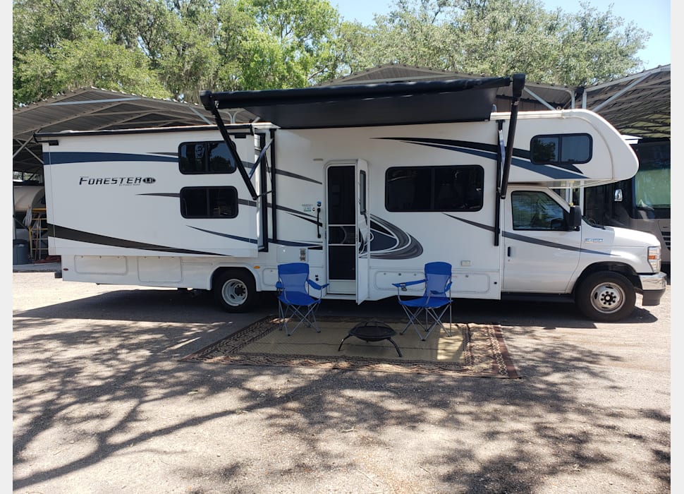 Class C Motor Home rentals in Tampa Bay