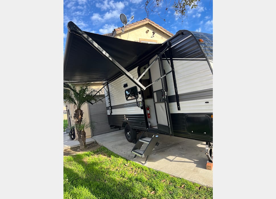 Travel Trailer rentals in Hesperia