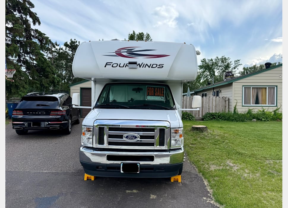 Class C Motor Home rentals in Saint Paul