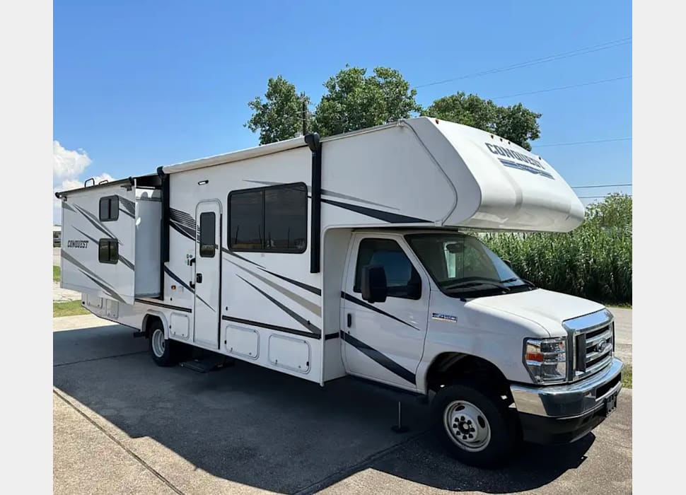Class C Motor Home rentals in Houston