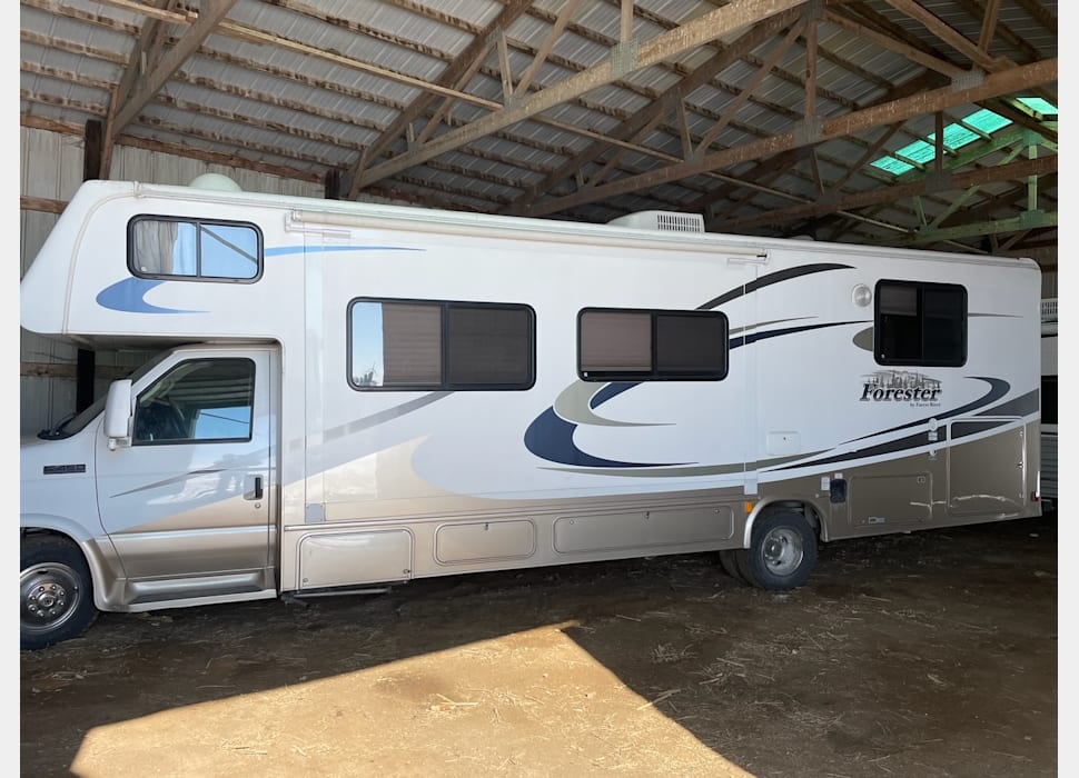 Class C Motor Home rentals in Chatfield