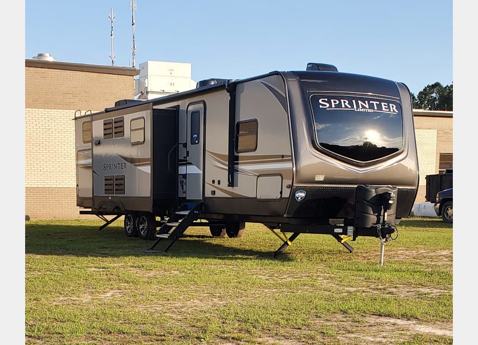 Travel Trailer rentals in Baker