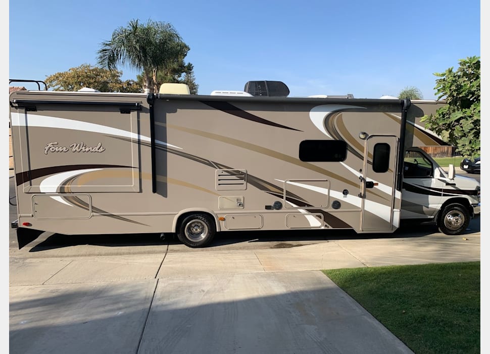 Class C Motor Home rentals in Las Vegas