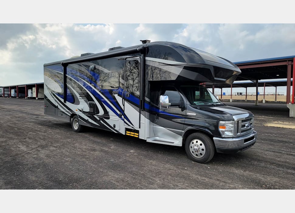 Class C Motor Home rentals in Austin