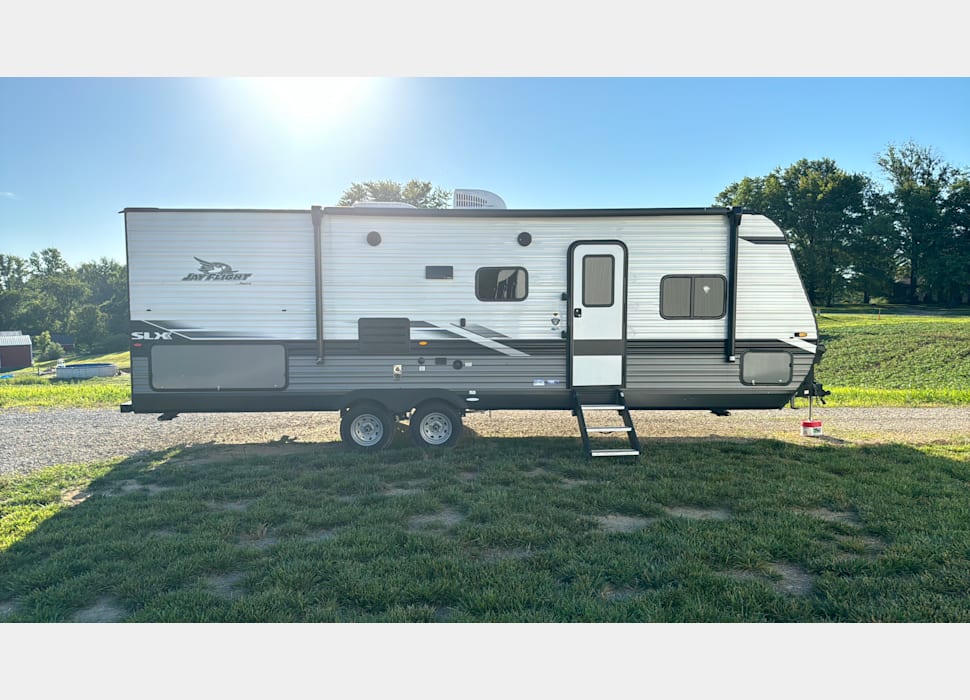 Travel Trailer rentals in Maplewood