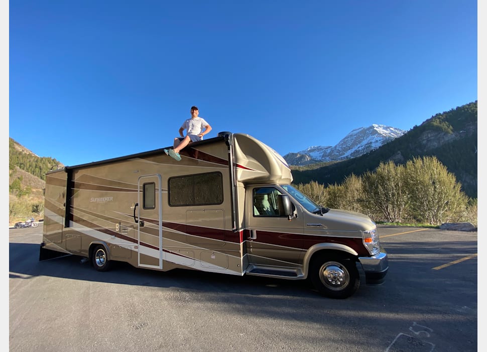 Class C Motor Home rentals in Idaho Falls