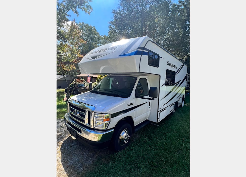 Class C Motor Home rentals in BLACK Mountain