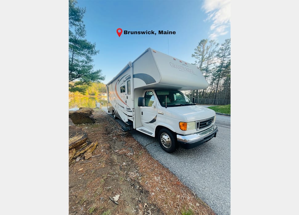 Class C Motor Home rentals in Trenton
