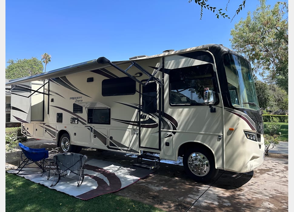 Class A Motor Home rentals in Ontario